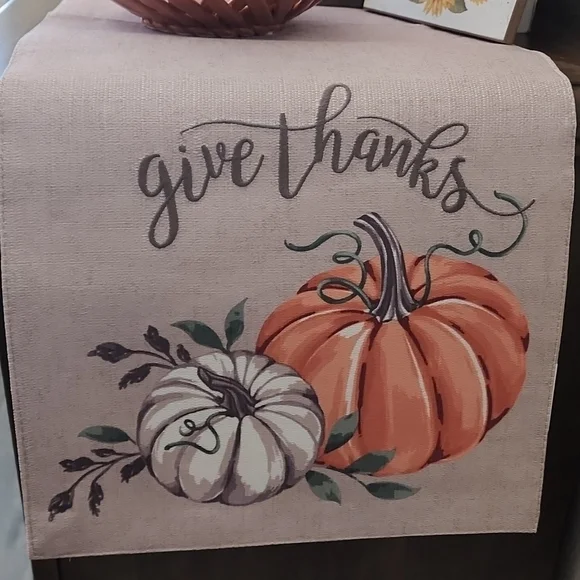 Fall table runner - Picture 4 of 5